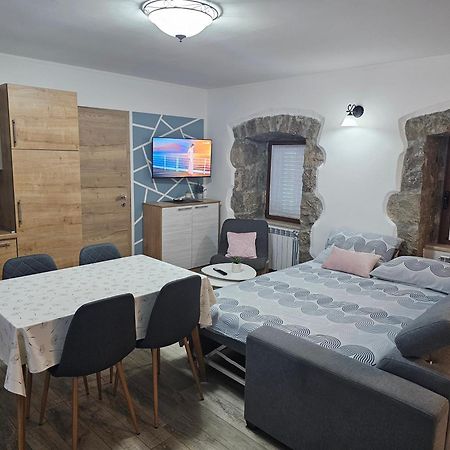 Villa Kos Lupoglav  Bagian luar foto