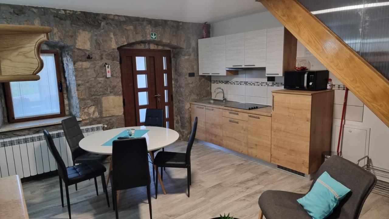 Villa Kos Lupoglav  Bagian luar foto