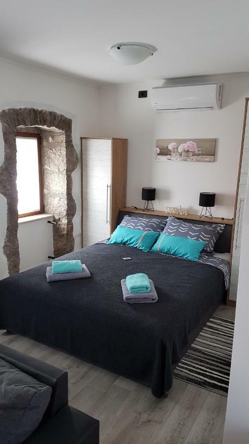 Villa Kos Lupoglav  Bagian luar foto