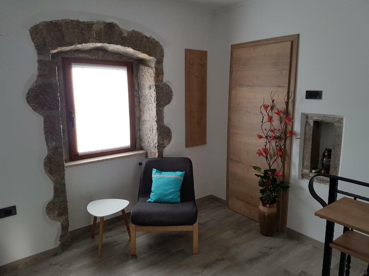 Villa Kos Lupoglav  Bagian luar foto