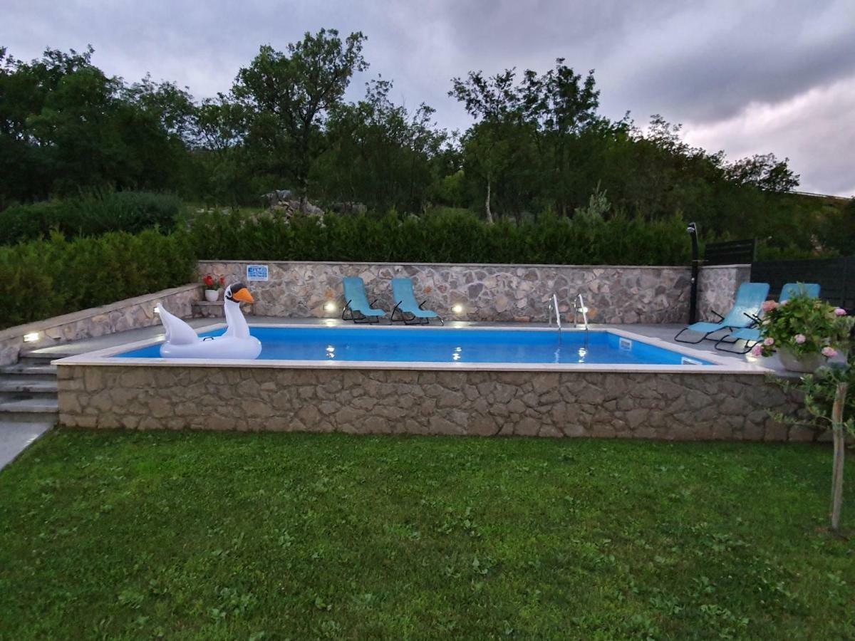 Villa Kos Lupoglav  Bagian luar foto