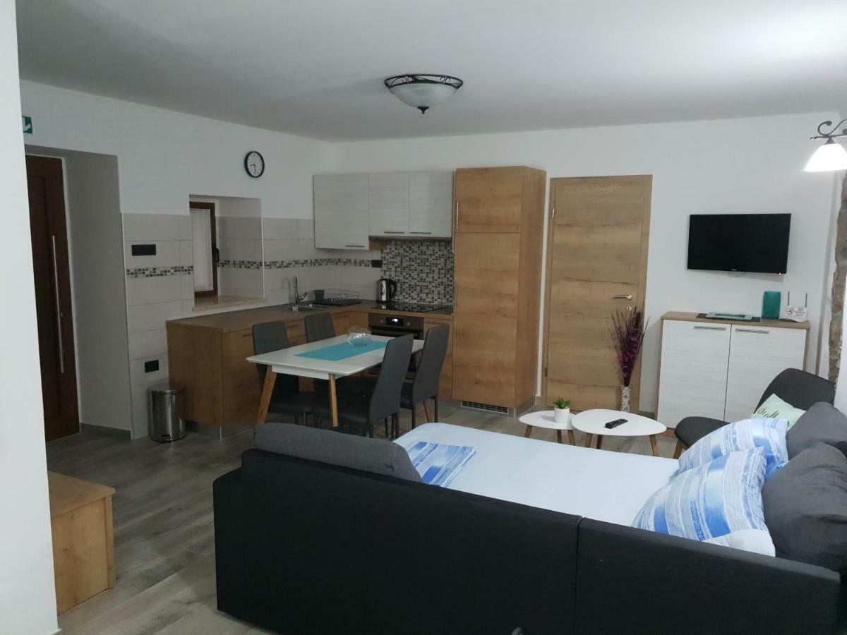 Villa Kos Lupoglav  Bagian luar foto