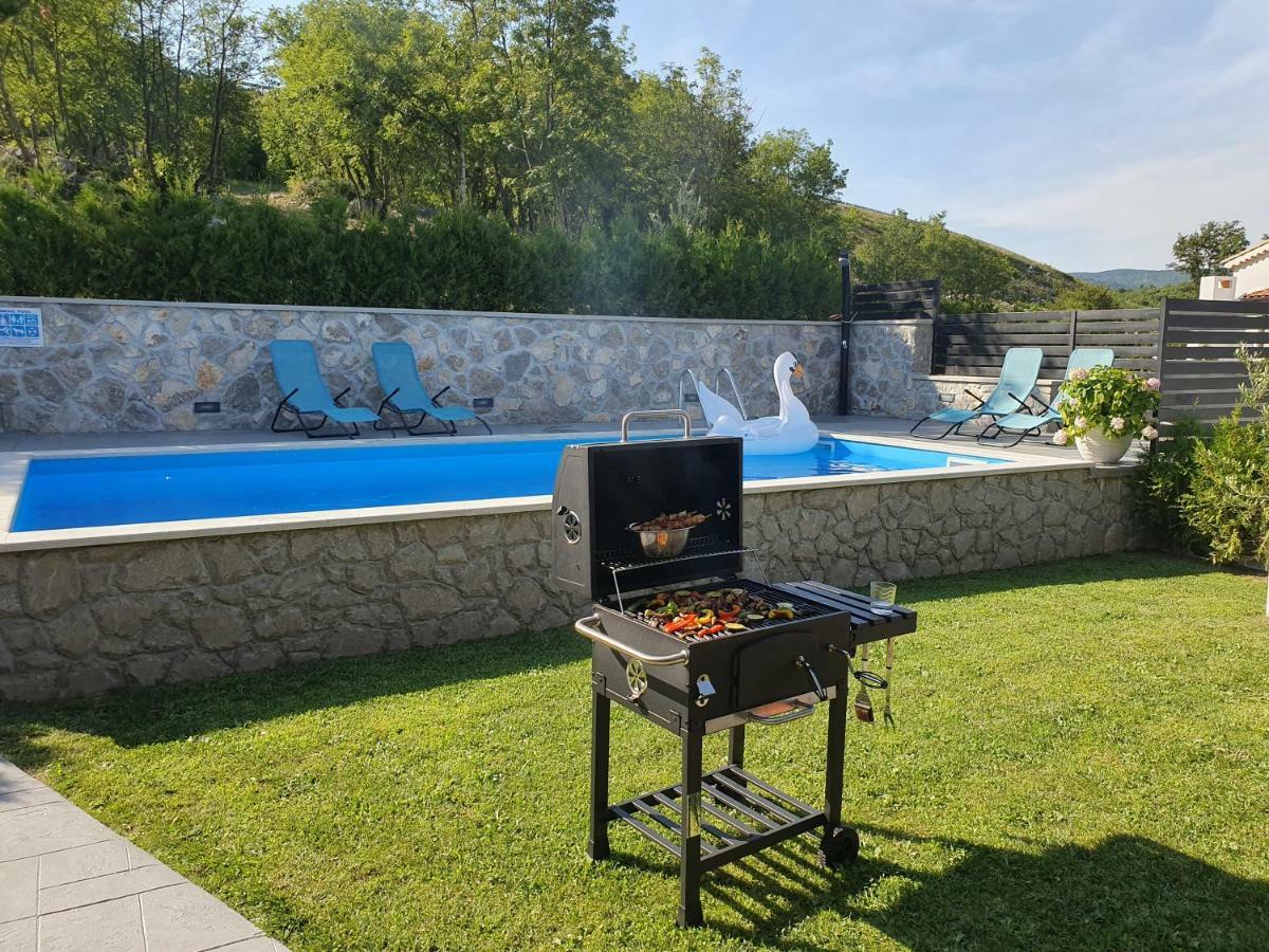 Villa Kos Lupoglav  Ruang foto